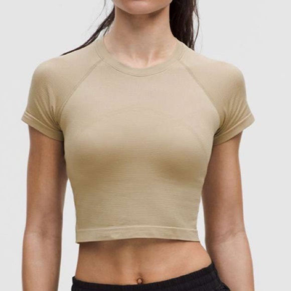 Lululemon Swiftly Tech Cropped Short-Sleeve Shirt 2.0
Sheer Oak Size 6 - Picture 1 of 5